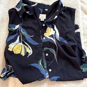 BUTTON DOWN COLLARED FLORAL TANK TOP